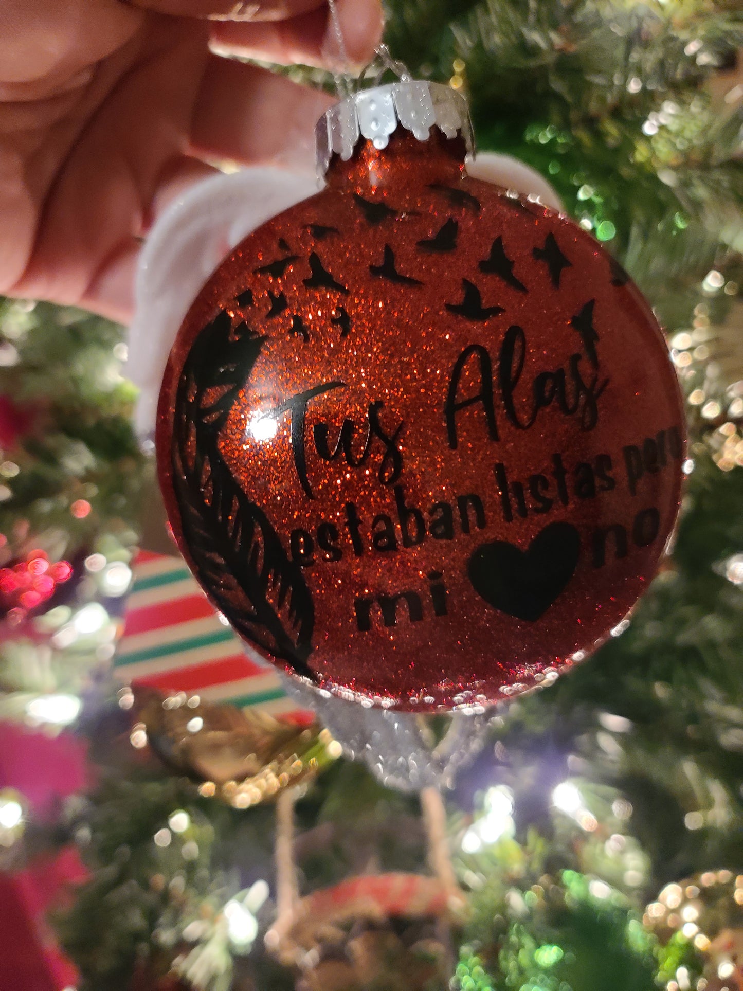 Memorial Ornaments / Esferas Recordación