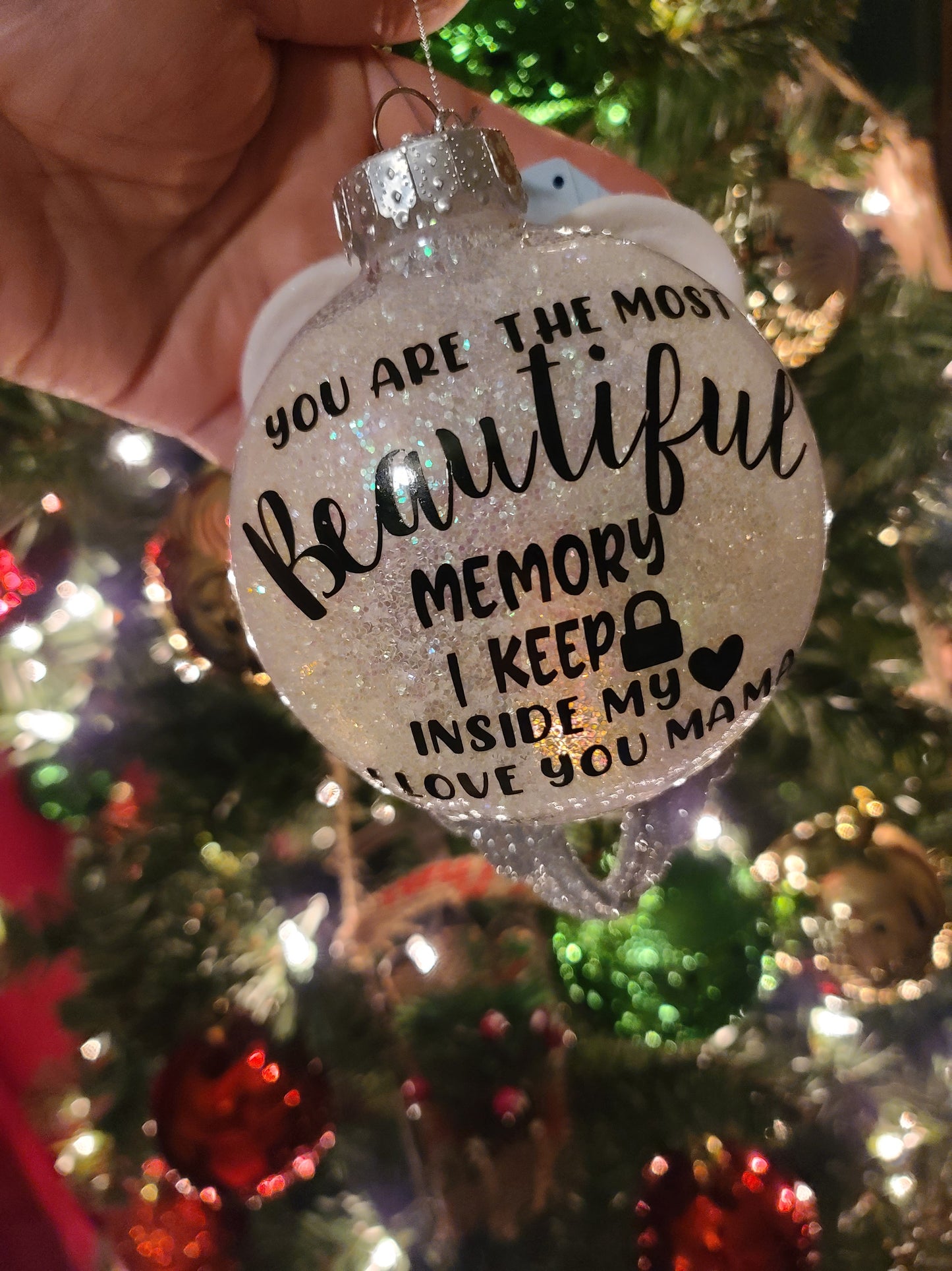 Memorial Ornaments / Esferas Recordación