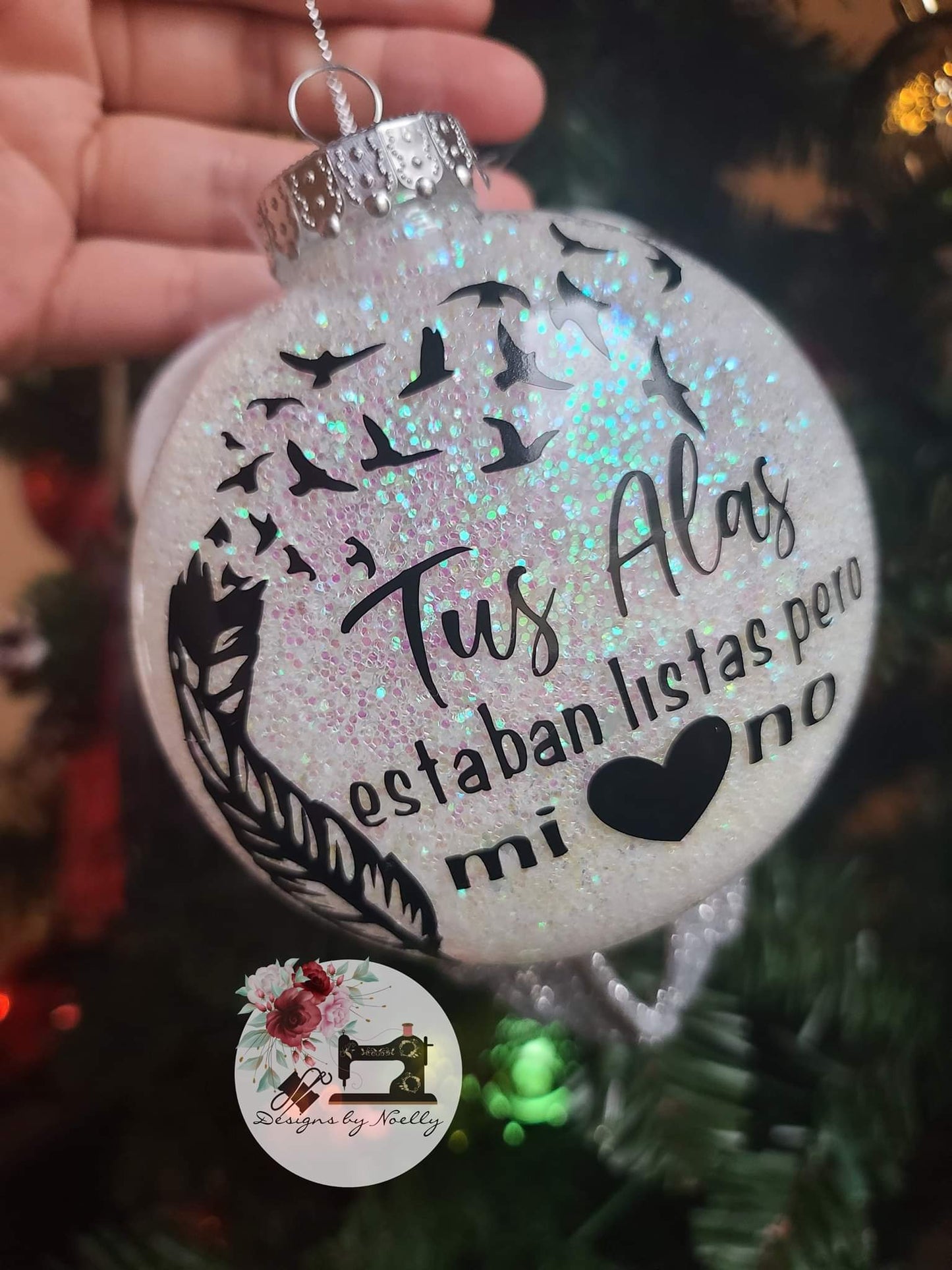 Memorial Ornaments / Esferas Recordación