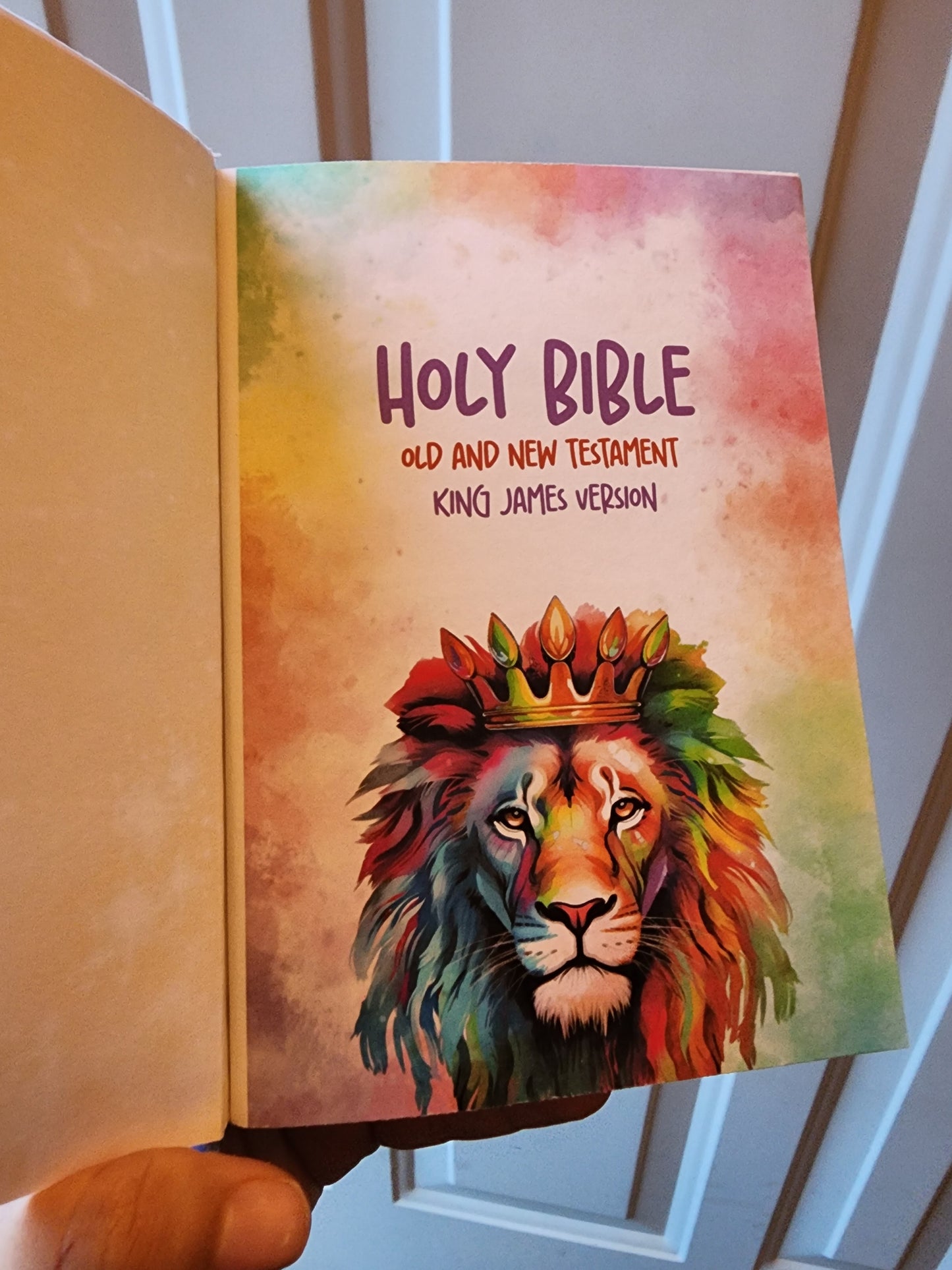 EN Bible | Lion of Judah  | Lion | KJV | Colorful