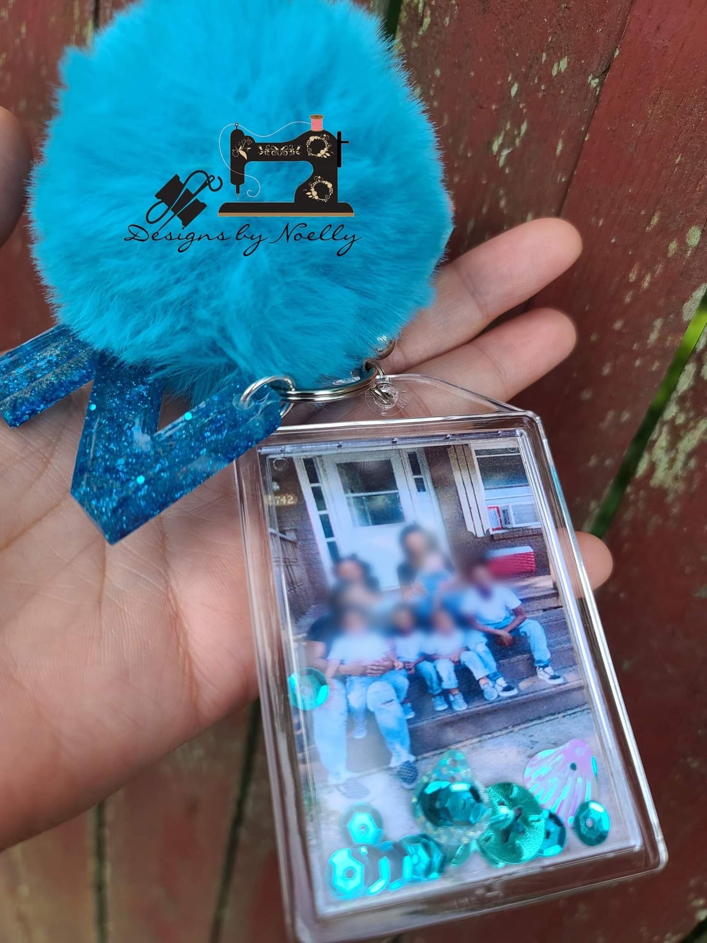 Custom Keychains / Llaveros Personalizados