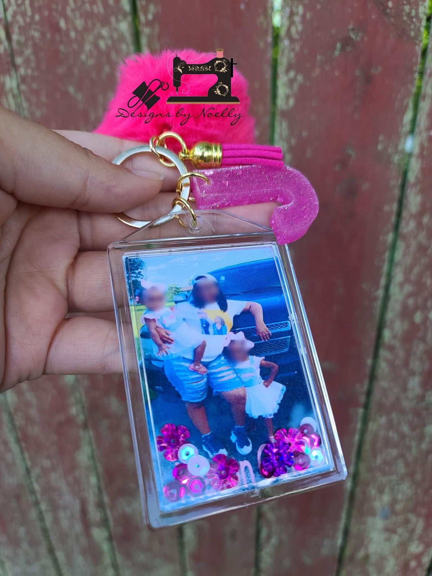 Custom Keychains / Llaveros Personalizados