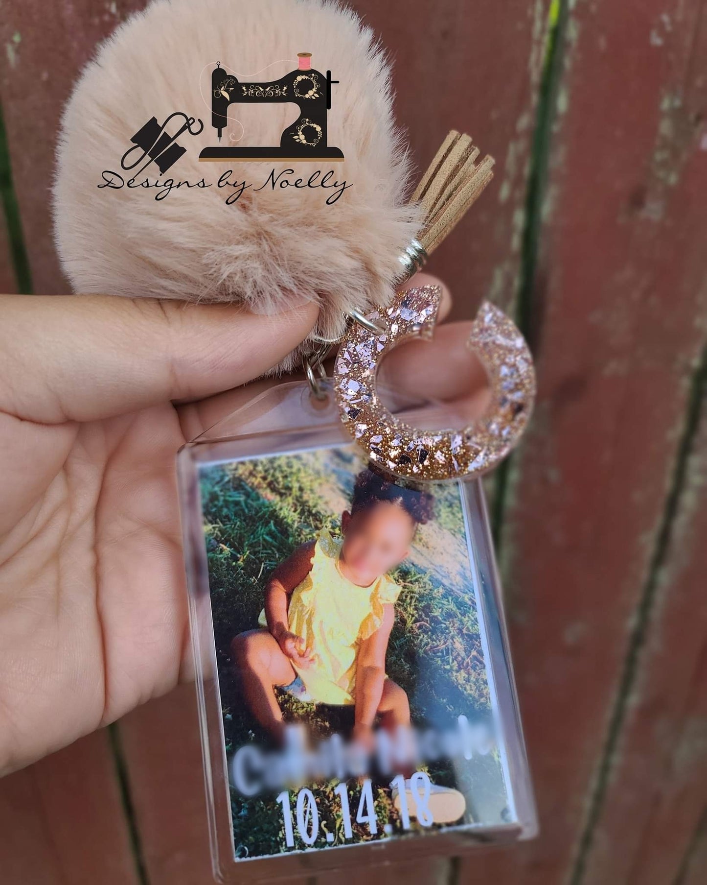 Custom Keychains / Llaveros Personalizados