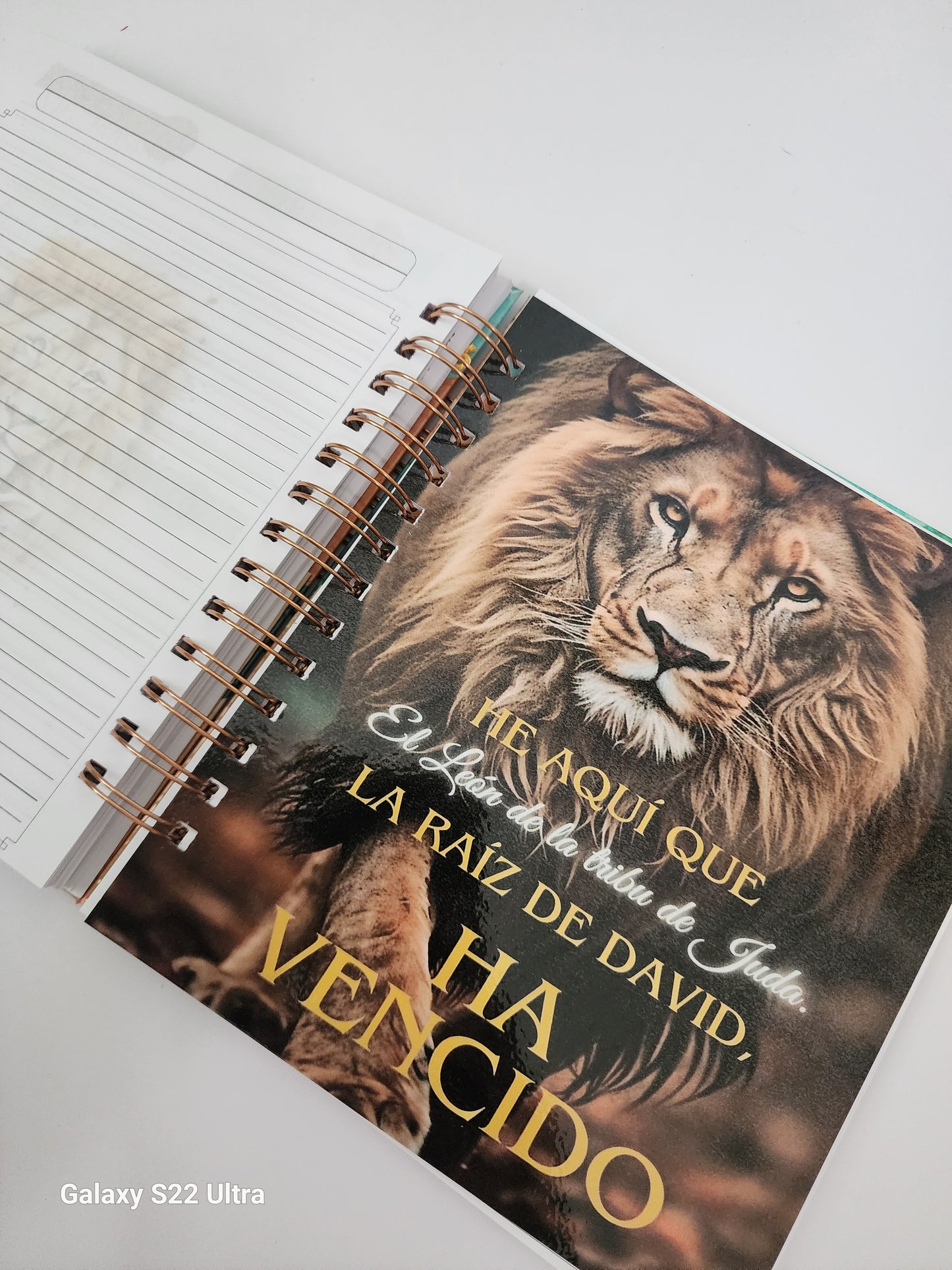 Agenda con Vista Semanal “León de Judá” – Edición Cristiana Inspiradora